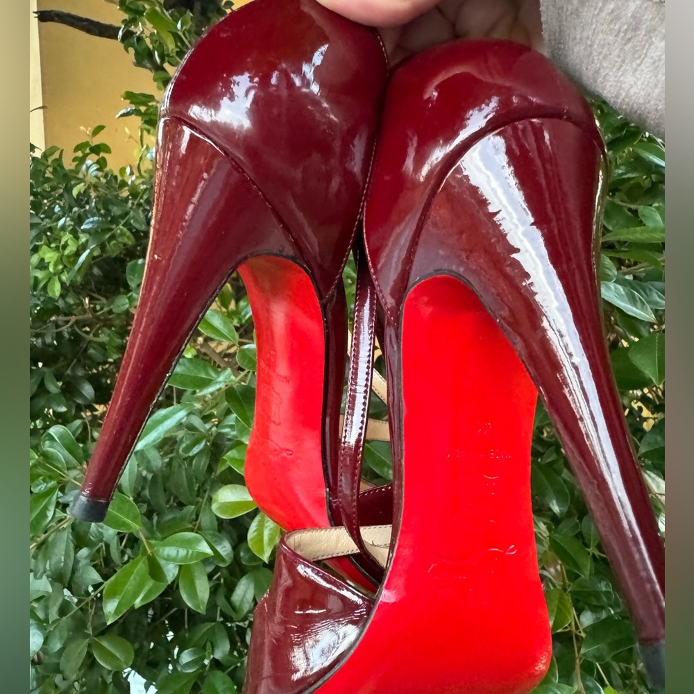 Christian Louboutin Burgundy Patent Leather Heels 👠 👠 US Size 10, EU Size 41